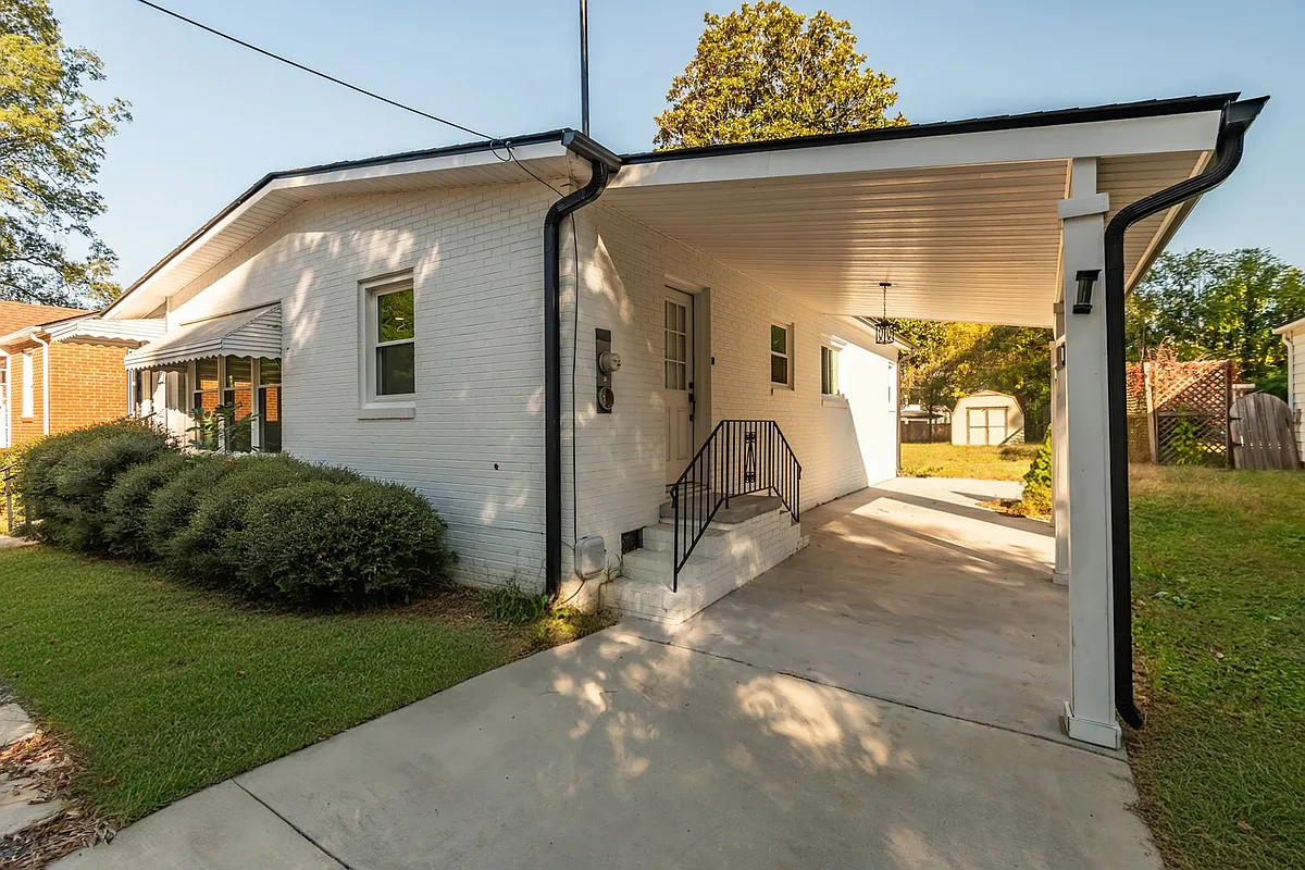 Building Photo - 1212 W Murray Ave