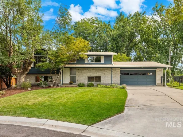 6238 W Edgewater Dr, Boise, ID 83709