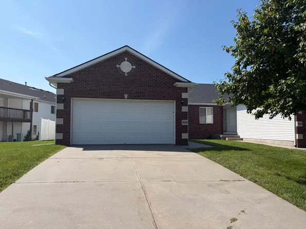 3007 Gallinas Dr, Lincoln, NE 68516