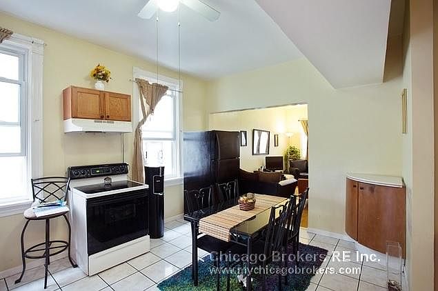 1st image of 3716 W Diversey Ave #1