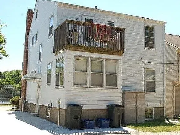 2 bed, 1020 sqft, $1,525 — Photo 3