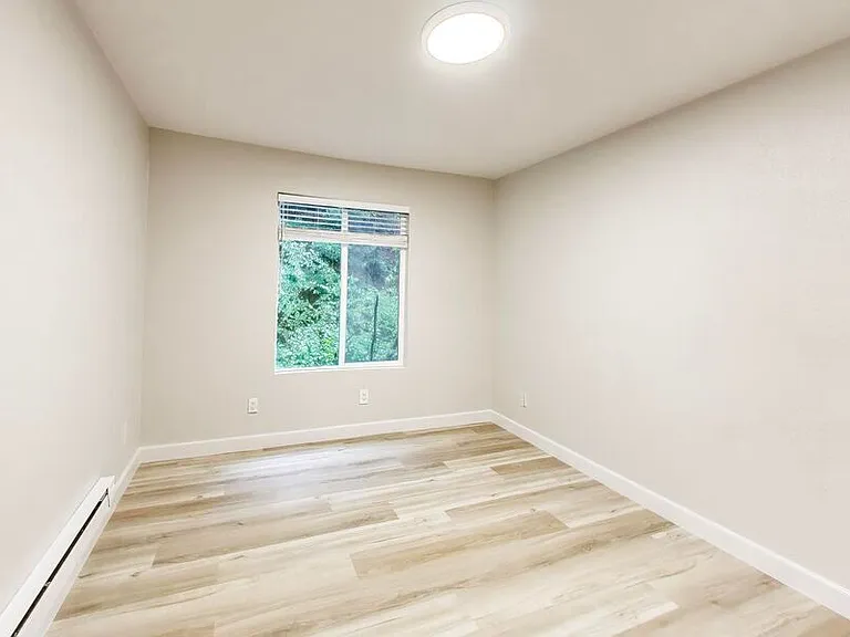 25 Devonshire Blvd #1 — Photo 11
