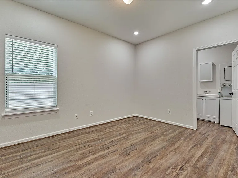 18147 Firepine Ln — Photo 16