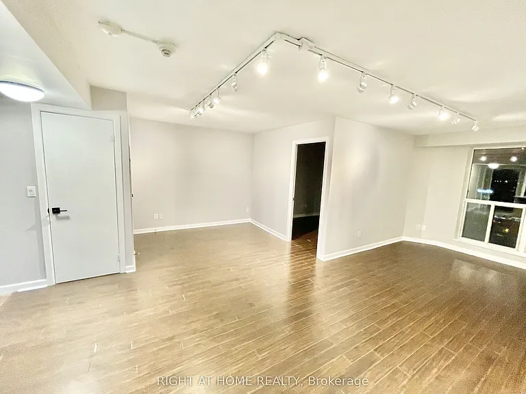 8 Park Rd #2206 — Photo 16