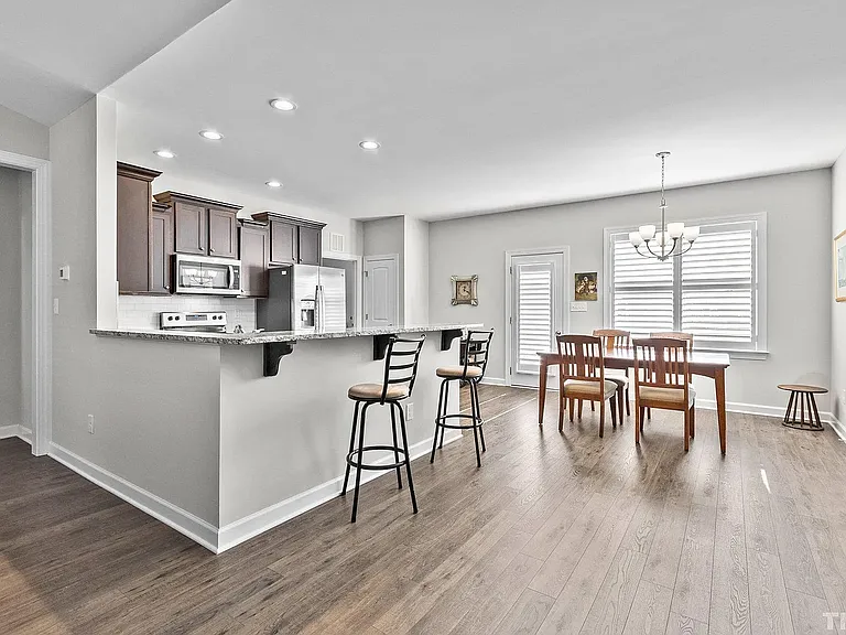 119 Aviemore Ln — Photo 15