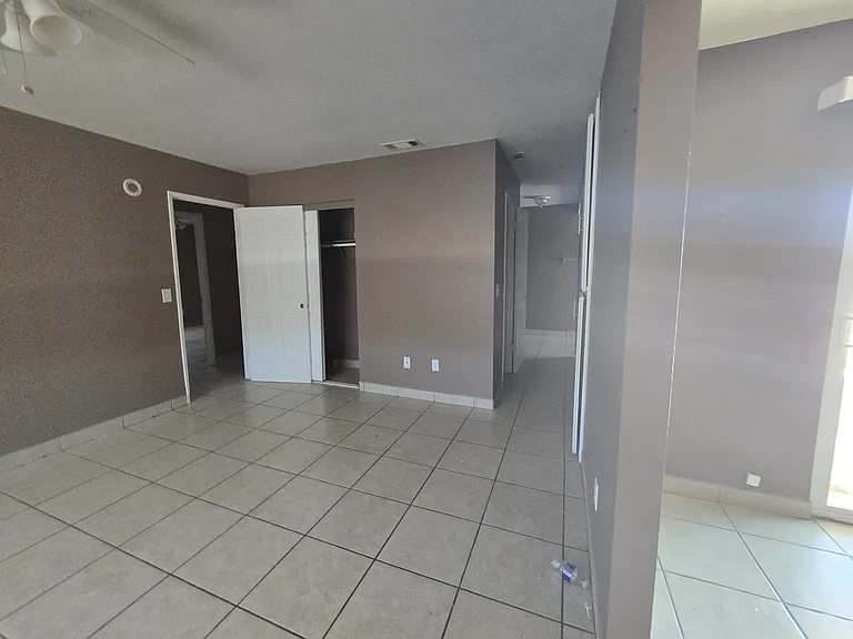 8100 Hemlock Ave #A — Photo 10