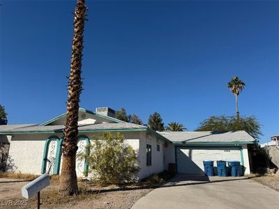 6158 Woodbury Ave, Las Vegas, NV, 89103