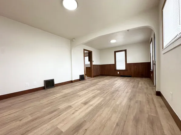 1824 22nd Street Duplex, 1824 22nd St #2, Two Rivers, WI 54241