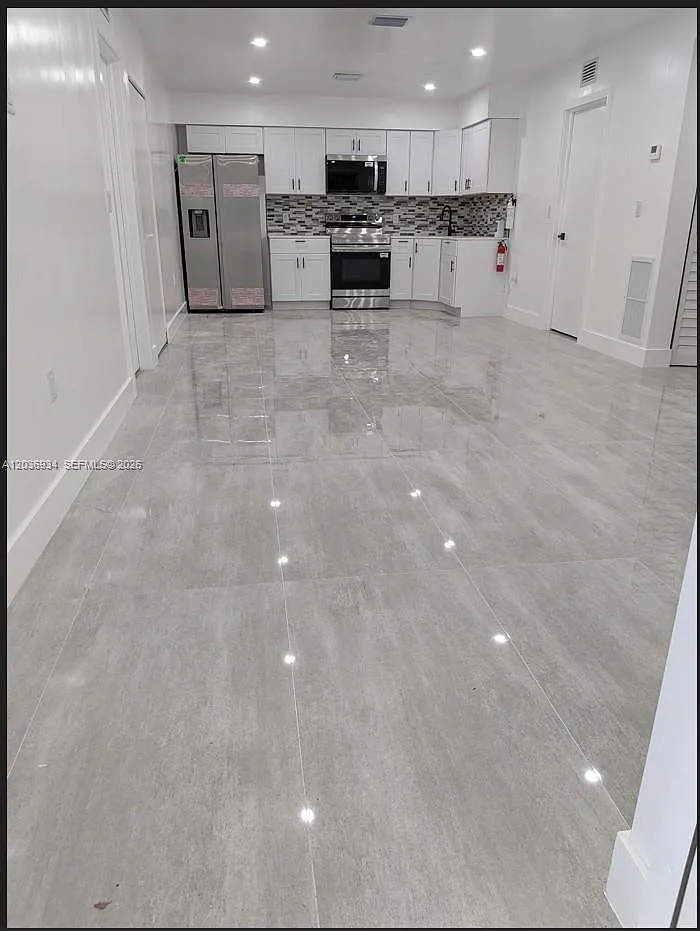3 bed, 2.0 bath, $3,650 — Photo 1