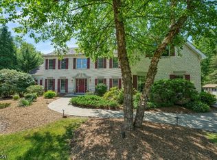 1 Spring Lake Dr, Far Hills, NJ 07931