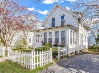 15 Cliff St, New London, CT 06320