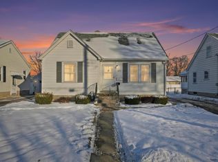 624 N West St, Crown Point, IN 46307
