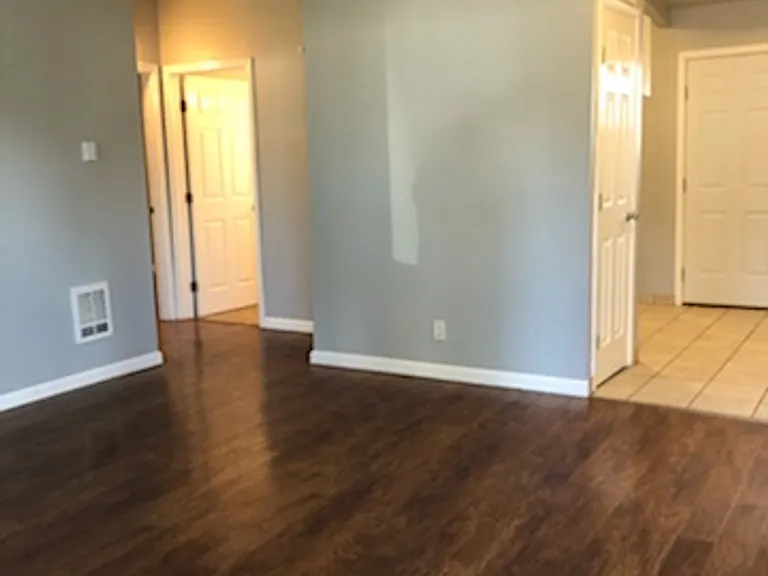 825 Waverly Dr SE — Photo 5
