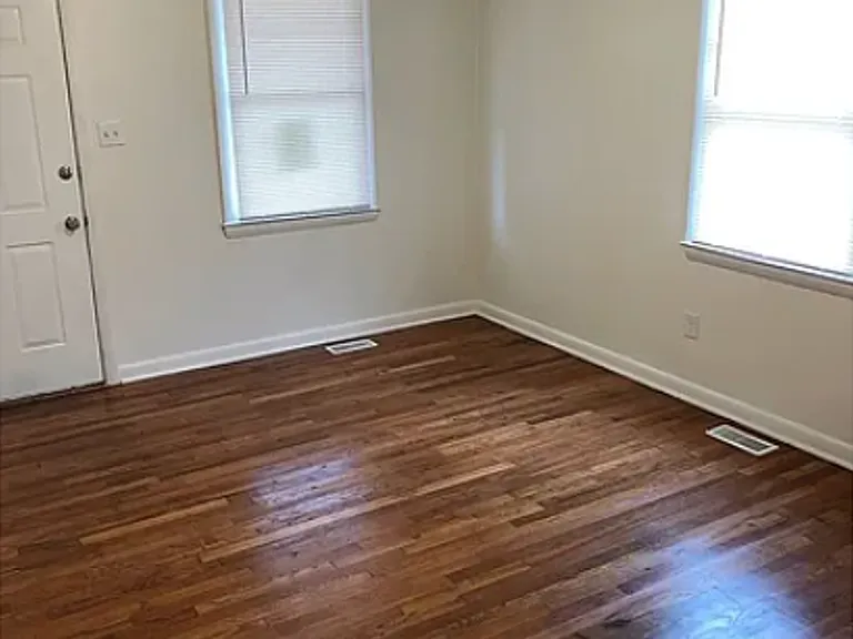 403 Concord Ave — Photo 14