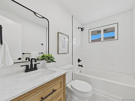 4th image of 1370 Zenobia Street