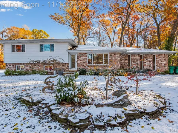 13295 Cogswell St, Romulus, MI 48174