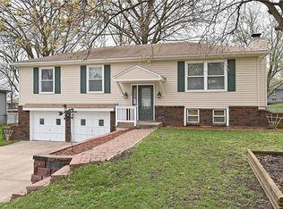 109 Town Court Cir, Platte City, MO 64079