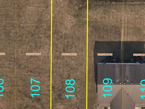 2021 Camrose Green St, Belleville, IL 62220