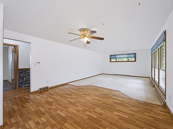 3rd image of 1706 Humboldt AVENUE