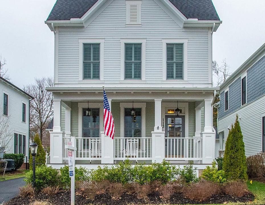 1st image of 113 Vinehaven Way