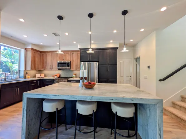 7049 Surfbird Cir, Carlsbad, CA 92011