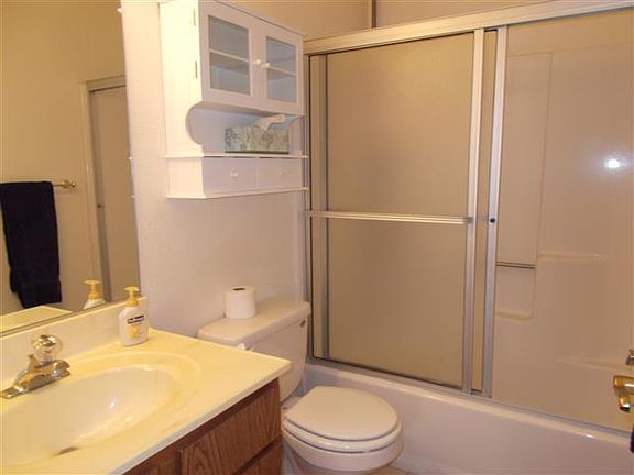 4th image of 1910 Swanson Ave Unit B6