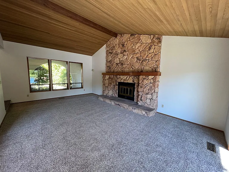 3935 SW 324th St — Photo 5