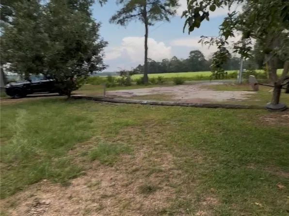 1248 Deb Rd, Roseboro, NC 28382