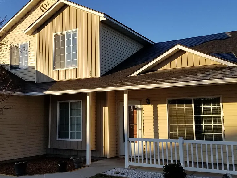 4315 S Glenmere Way — Photo 2