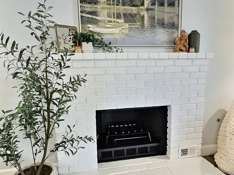 8237 N Del Mar Ave — Photo 16