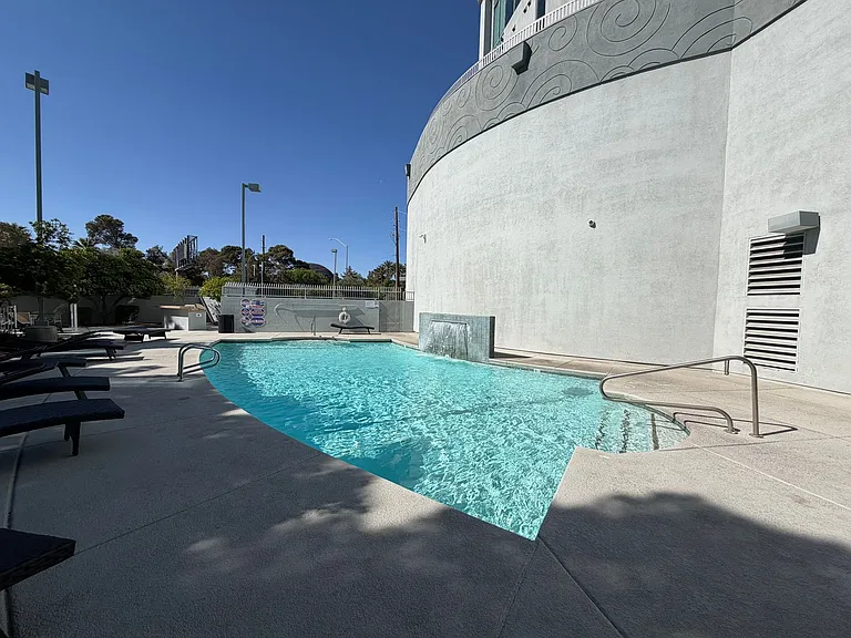 360 E Desert Inn Rd #402 — Photo 29