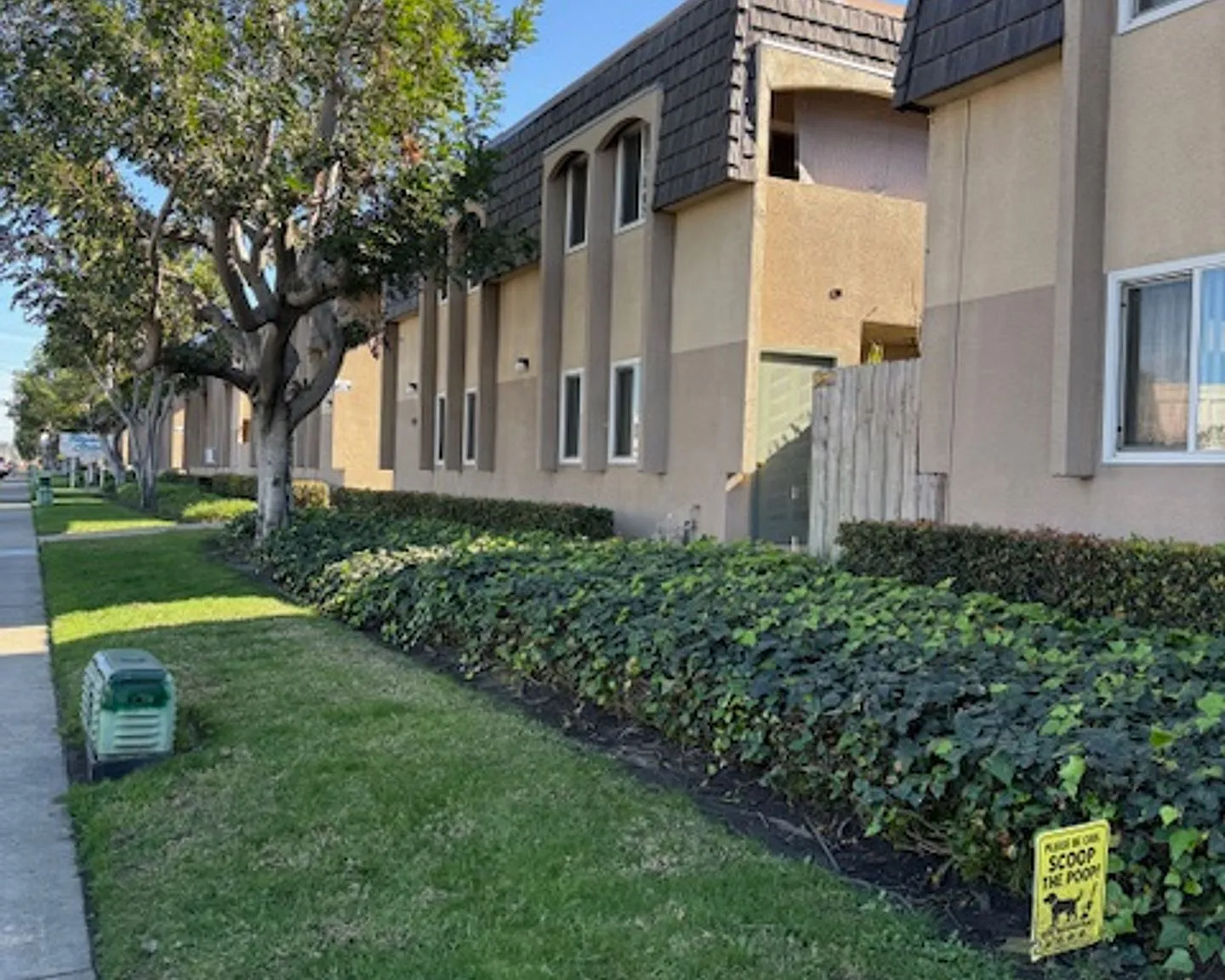 Large 2 bedroom Apartment in Clairemont — Photo 3