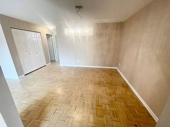 5th image of 112 Mill St Unit J-9