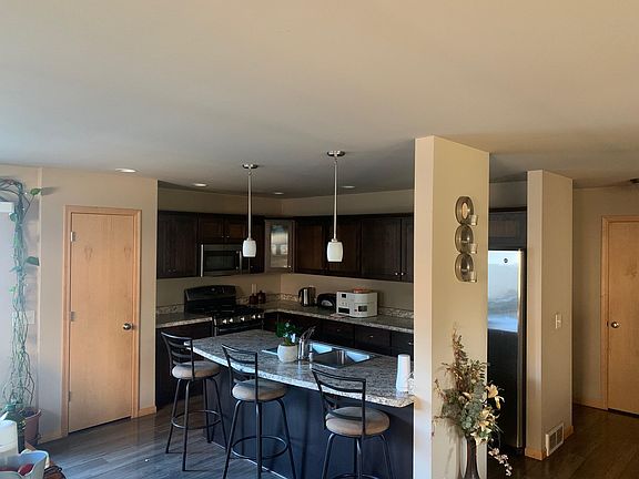Kitchen, pantry, Island and Breakfast Nook