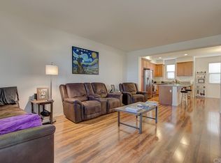2995 E Pacific Coast Hwy, Signal Hill, CA 90755
