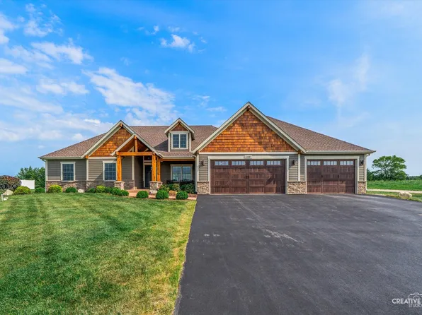 10887 Brandenburg Way, Yorkville, IL 60560