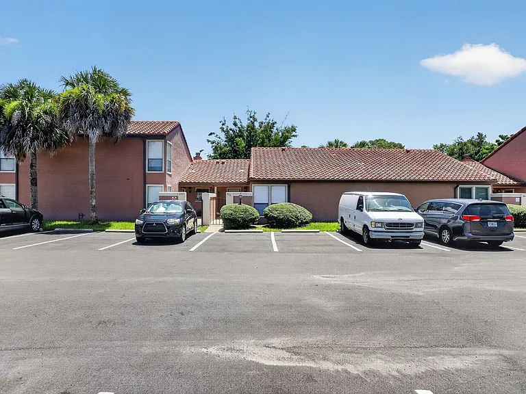 659 Montego Bay Ct — Photo 36