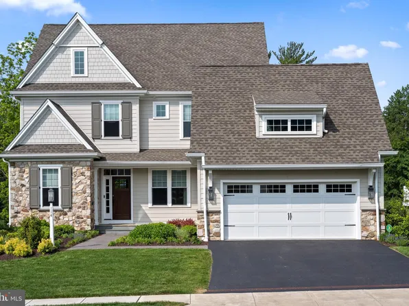 114 Chapel Hill Cir, Paoli, PA 19301