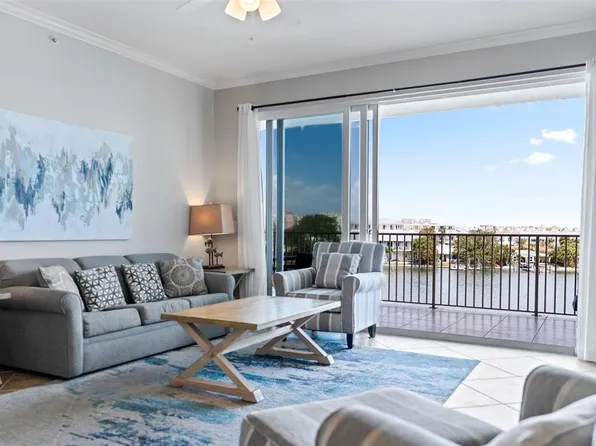 600 Bayway Blvd APT 401, Clearwater, FL 33767