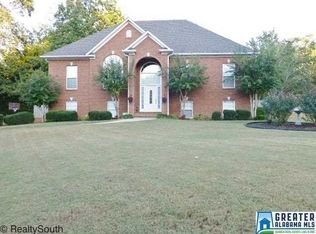 2353 Woodhighlands Dr, Hoover, AL 35244
