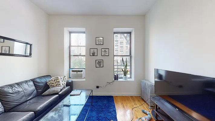 Rented by Bond New York | media 4
