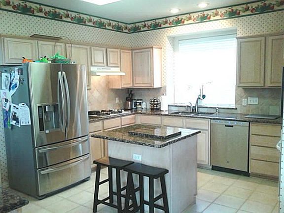 2nd image of 3110 Fair Oak Dr