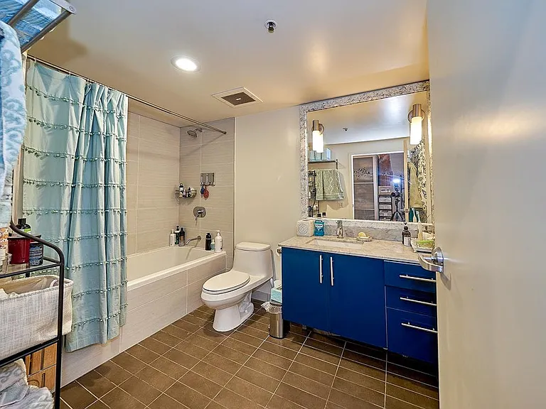 530 S Hewitt St #326 — Photo 14