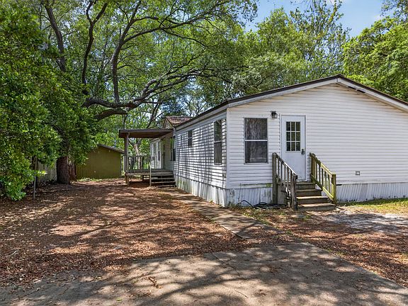 2nd image of 1037 Everglade Dr