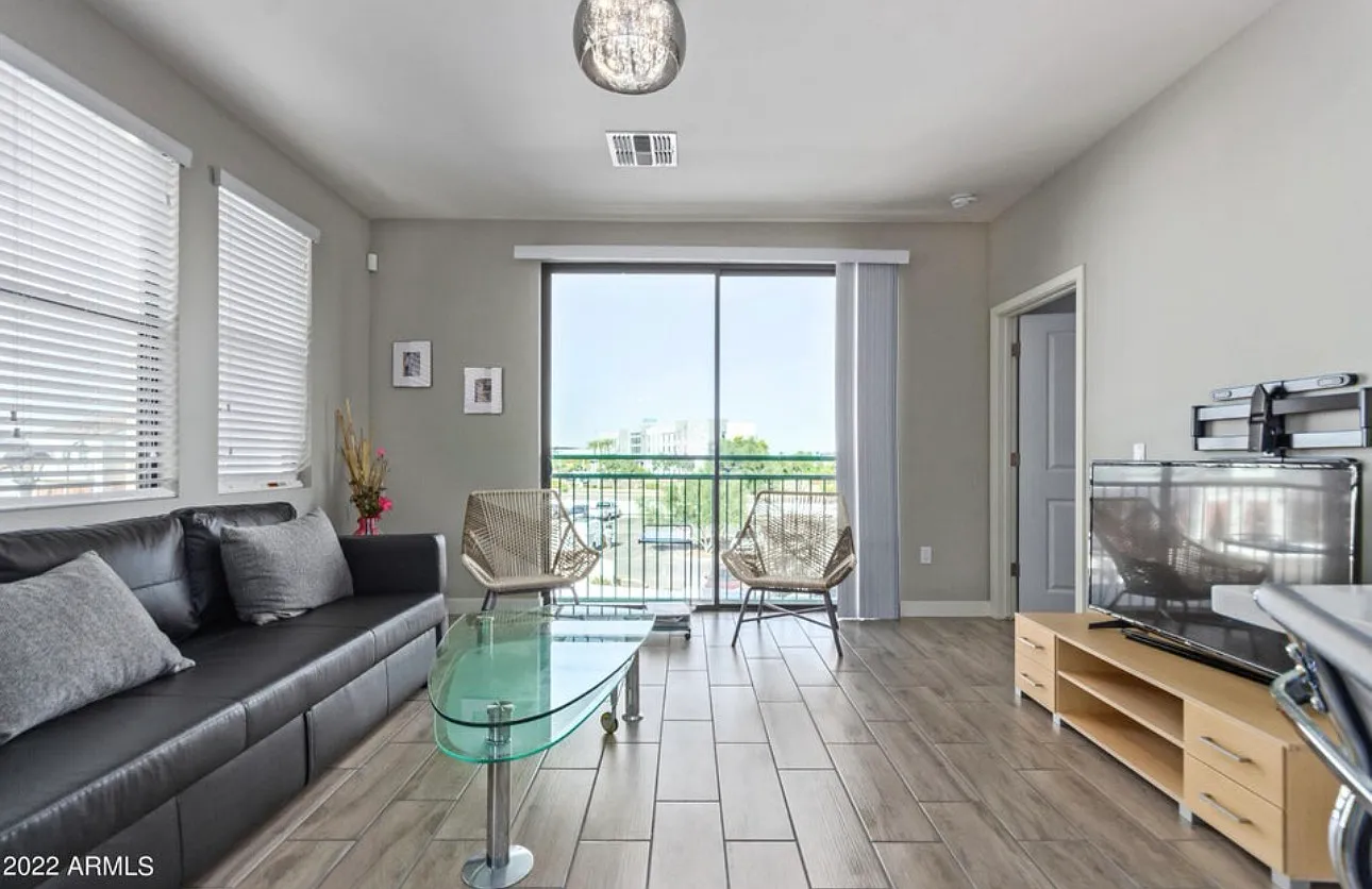 2 bed, 1191 sqft, $2,650 — Photo 4