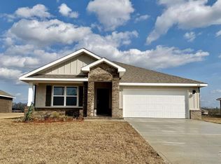 2698 Chevy Cir, Pace, FL 32571