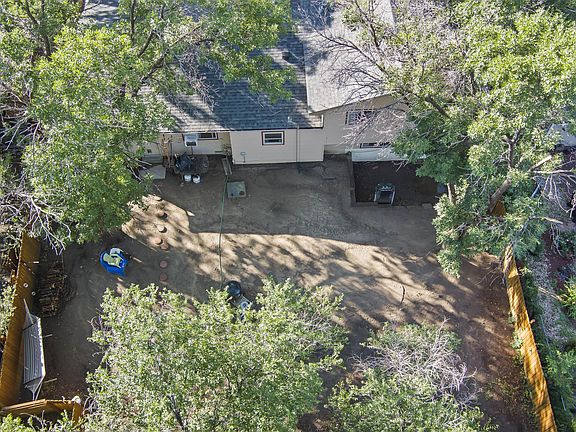 2nd image of 1530 Sanderson Ave