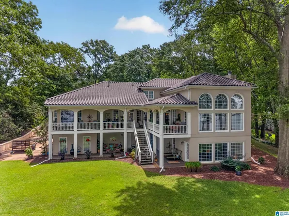 1015 River Oaks Dr, Cropwell, AL 35054