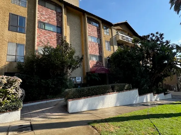 1735 N Fuller Ave, Los Angeles, CA