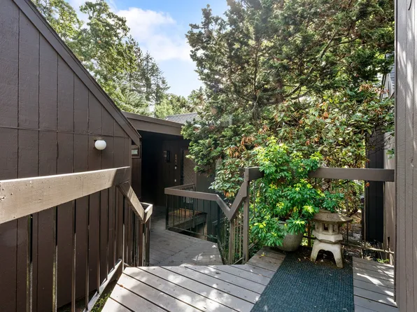 132 Brae Burn Dr, Eugene, OR 97405